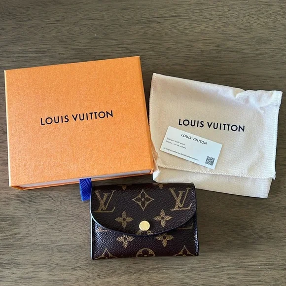 Louis Vuitton Rosalie Coin Purse - Picture 2 of 12